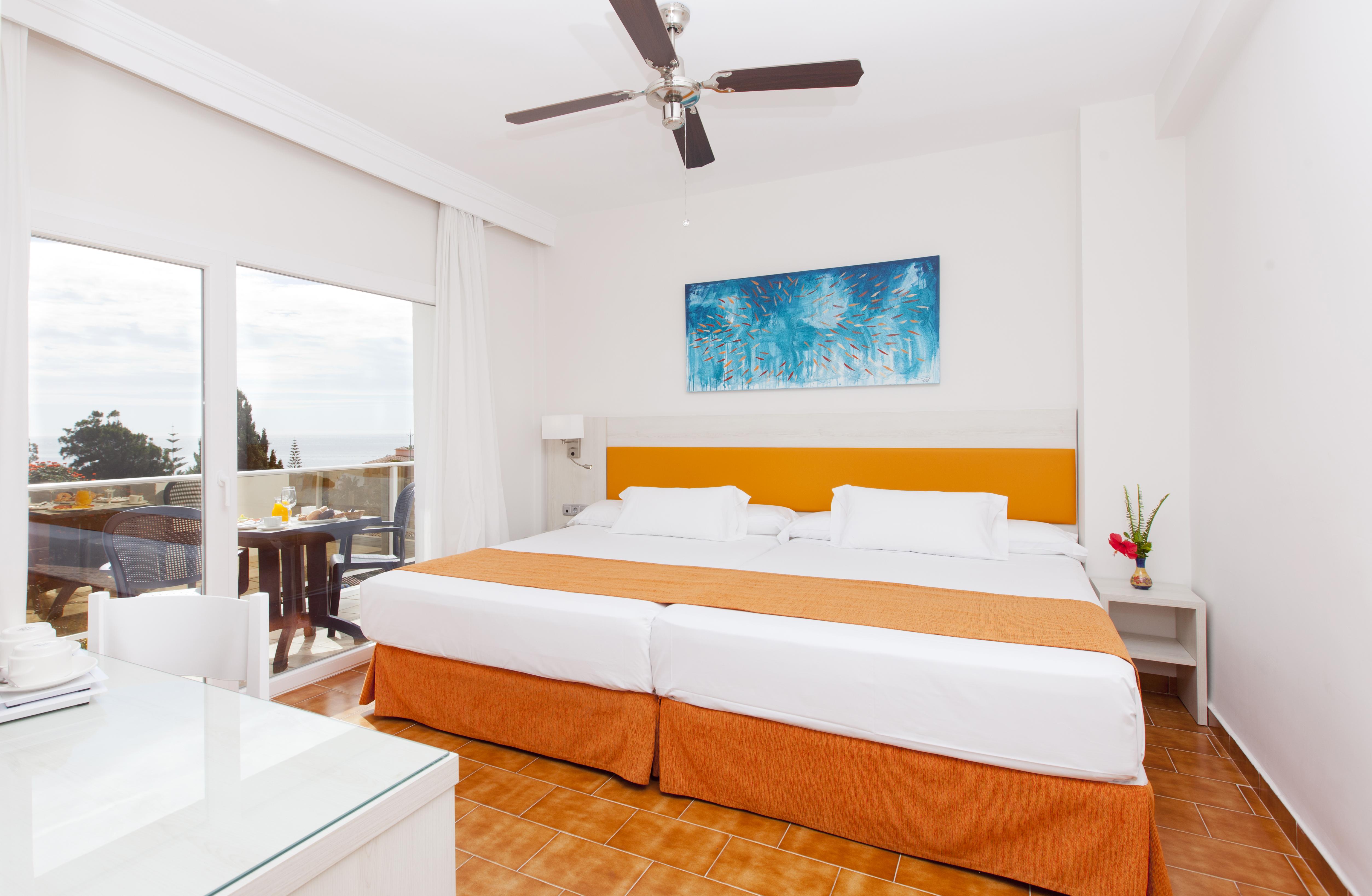 Diverhotel Dino Marbella Ngoại thất bức ảnh